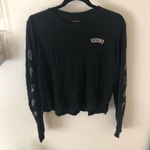 long sleeve graphic tee